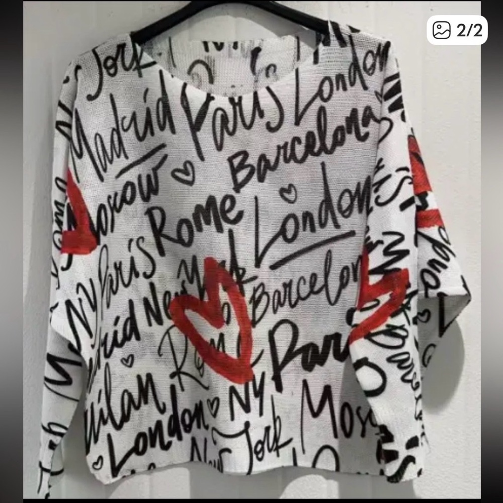 MADE IN ITALY White and Black Graphic Women's Top